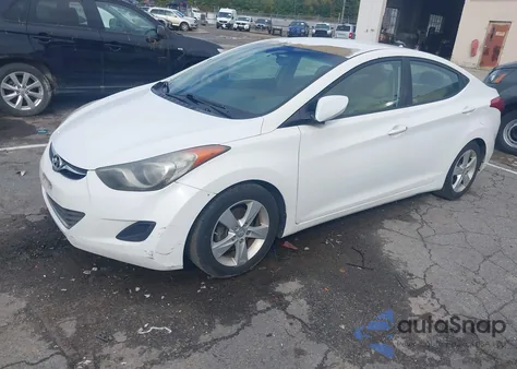 2013 Hyundai Elantra Gls z USA, uszkodzony, nr VIN 5NPDH4AE9DH241821